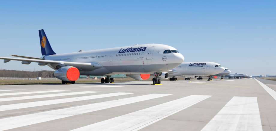 Geparkte Flugzeuge in Frankfurt