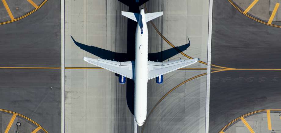 view on aircraft taxiing from above