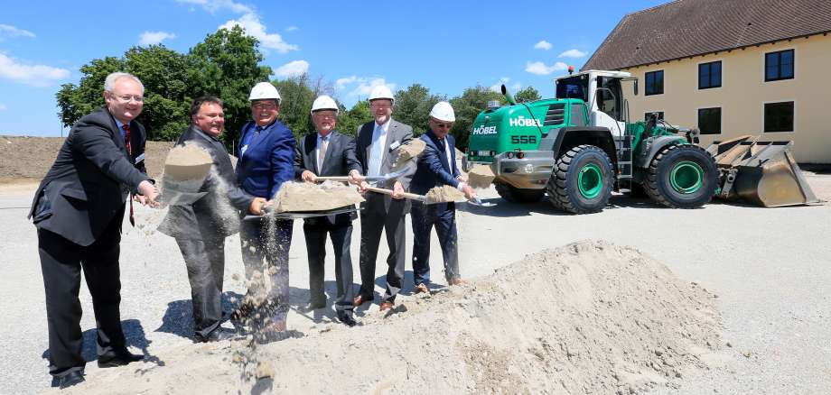DFS ground-breaking ceremony for campus Kaufbeuren